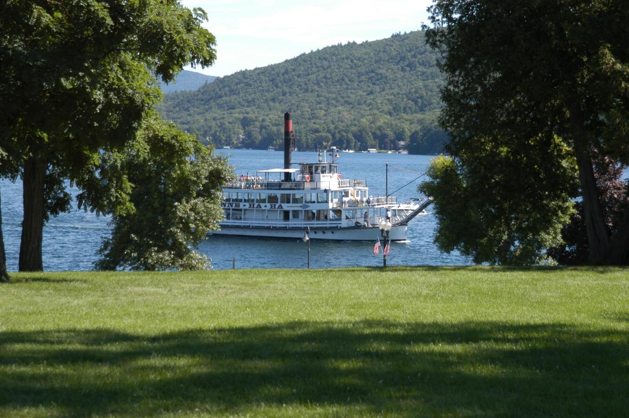 Fort William Henry Hotel 레이크 헤오르헤 외부 사진