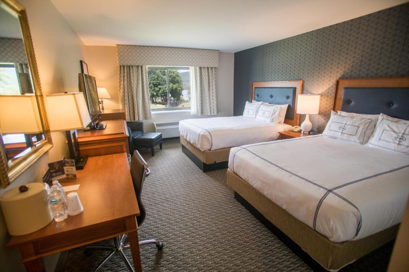 Fort William Henry Hotel 레이크 헤오르헤 외부 사진